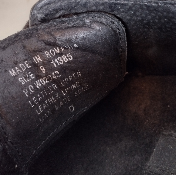 Kenneth Cole Reaction Shoes size 9 - Picture 4 of 5